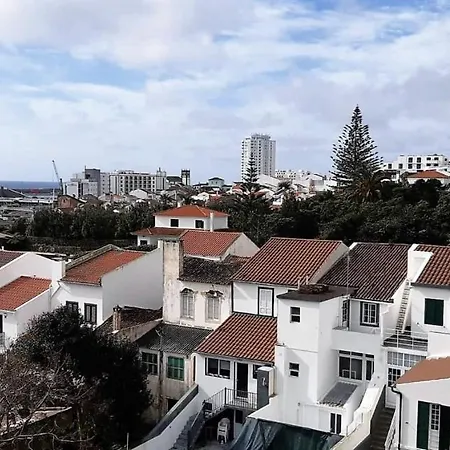 公寓 Apartmentfour 蓬塔德尔加达