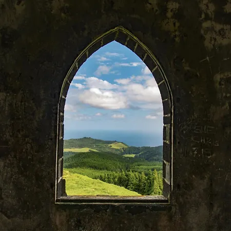 Διαμέρισμα Apartmentfour Πόντα Ντελγκάντα