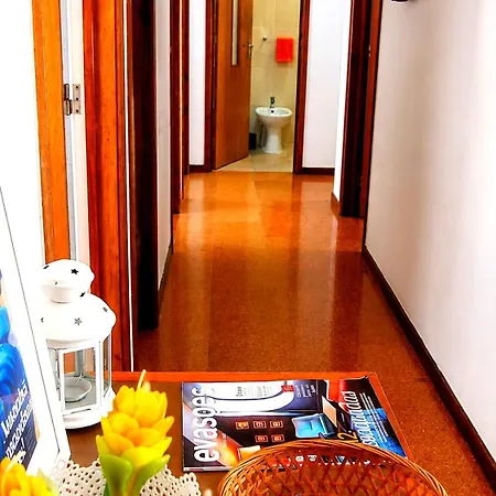 Apartament Apartmentfour *
