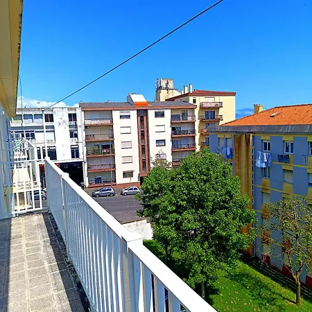 Apartament Apartmentfour *