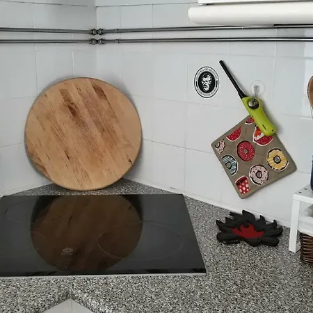 Apartmentfour * Πόντα Ντελγκάντα