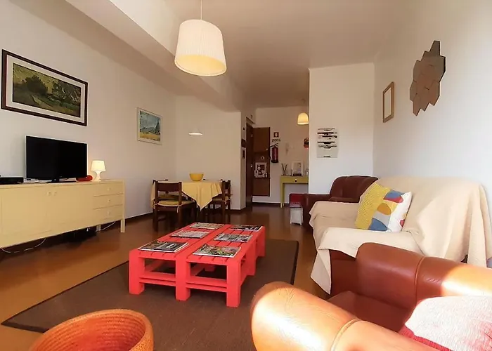 아파트 Apartmentfour *